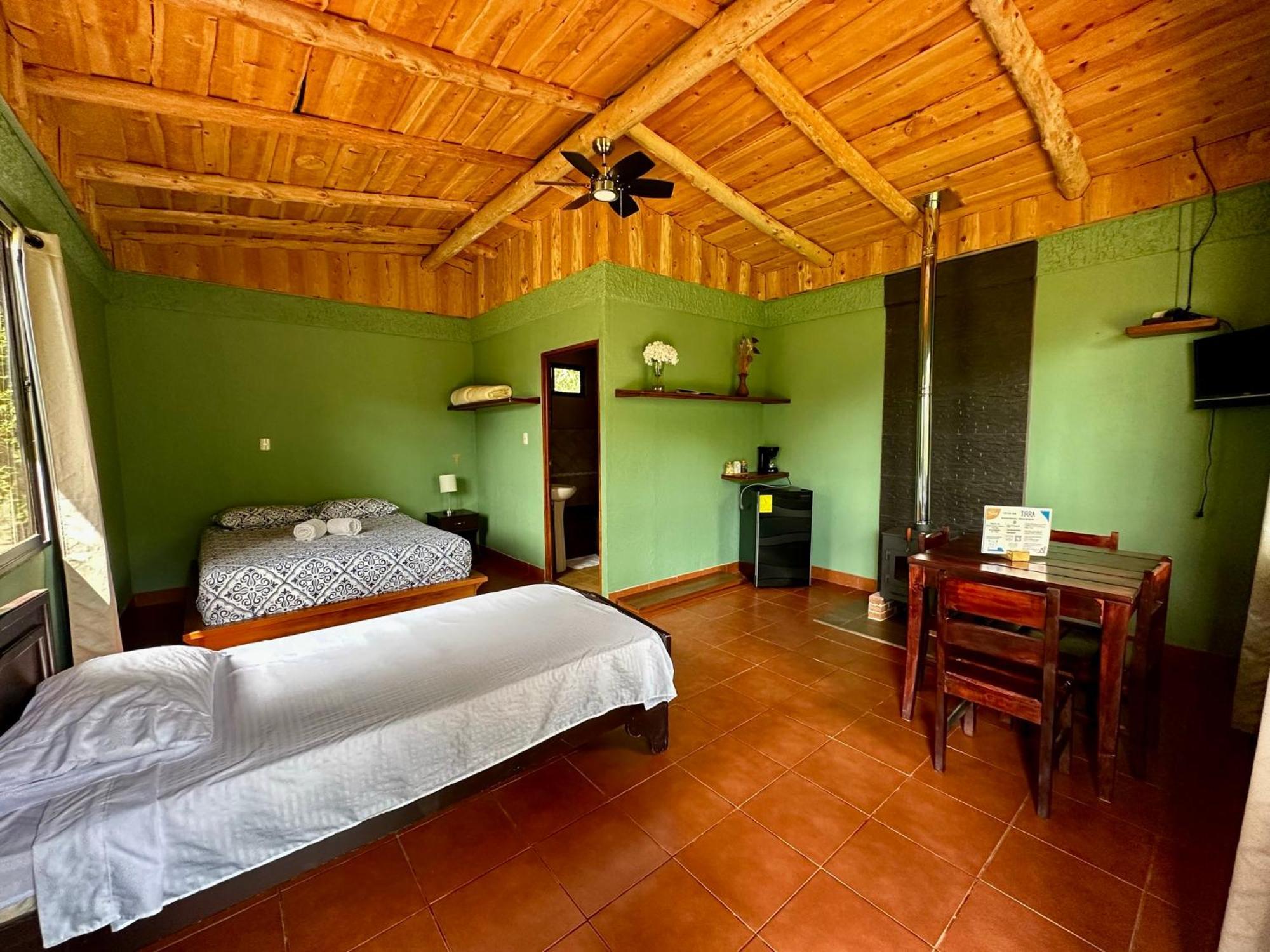 Hotel De Montana El Pelicano San Isidro De El General ภายนอก รูปภาพ